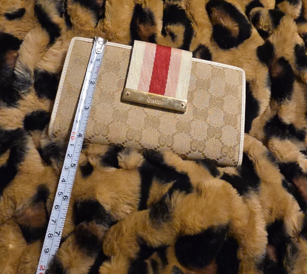 Gucci Beige GG Canvas Wallet with Red and White Center Stripe - Picture 10 of 10